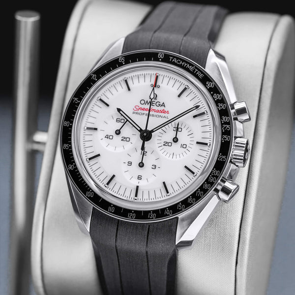 Omega Speedmaster Professional Moonwatch Sapphire 42mm 2026 Box & Papers