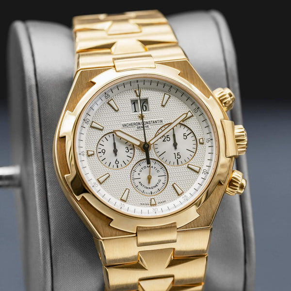 Slight angled view of Vacheron Constantin Overseas 49150 Yellow Gold White Dial