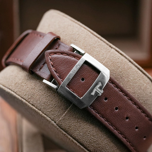 Jaeger-LeCoultre Polaris Q9008480 Blue Dial strap and buckle detail