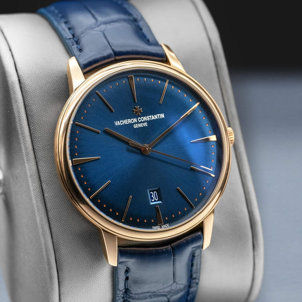 Angled view with reflection of Vacheron Constantin Patrimony 85180 Blue Dial