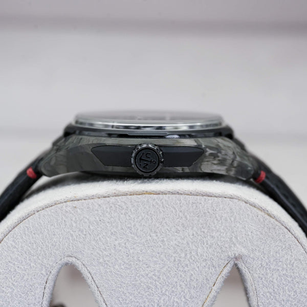 Side profile of Ulysse Nardin Freak X Carbon 2303-270/CARB
