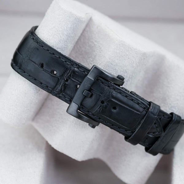 Ulysse Nardin Freak X Carbon 2303-270/CARB strap and buckle detail