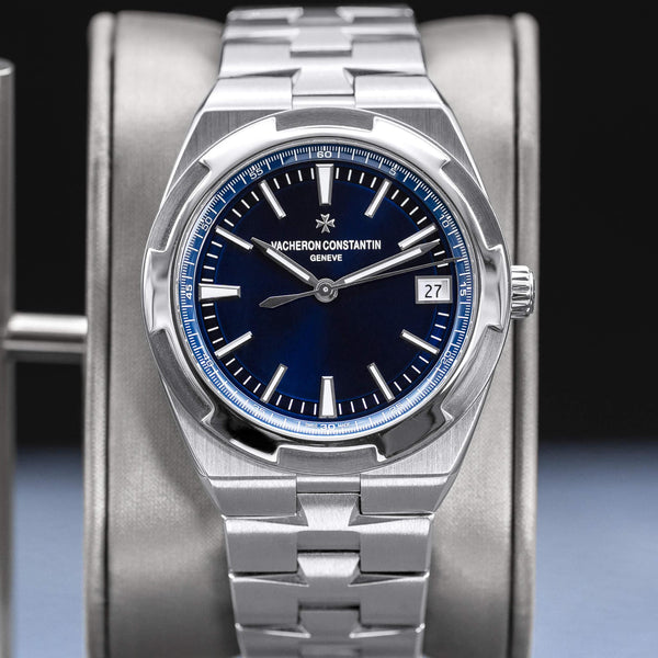 Slight angled view showing crown on Vacheron Constantin Overseas 4500V Blue Dial