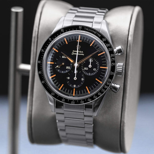 Close-up opposing view of Omega Speedmaster FOiS 39.7mm 2025 