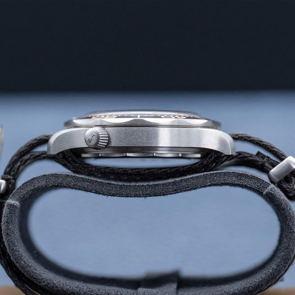 Side profile of Omega Seamaster Diver 300M No Time To Die 007 Edition