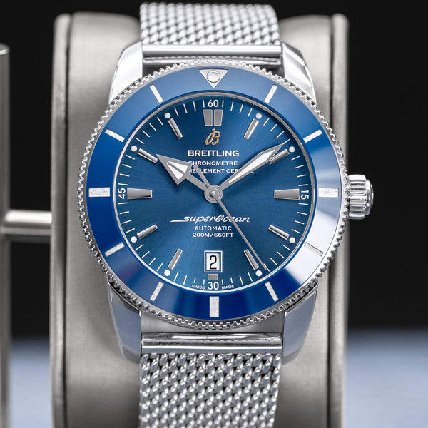 Central view of Breitling Superocean Héritage II “Gun Blue” Dial 