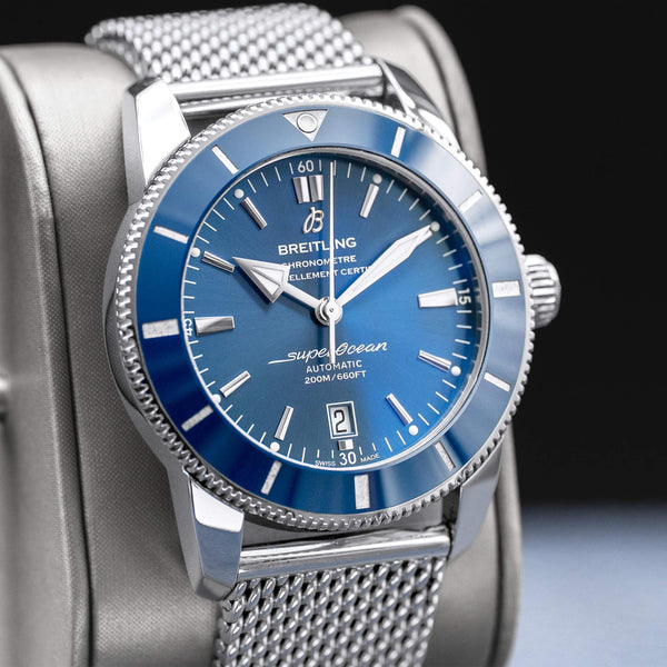 Angled view with reflection of Breitling Superocean Héritage II “Gun Blue” Dial
