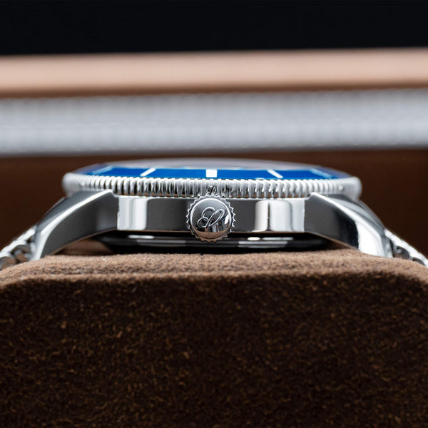 Side profile of Breitling Superocean Héritage II “Gun Blue” Dial