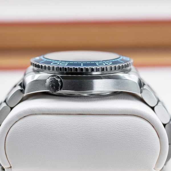 Omega Seamaster Planet Ocean “Summer Blue” Dial 39.5mm 2023 Box & Papers
