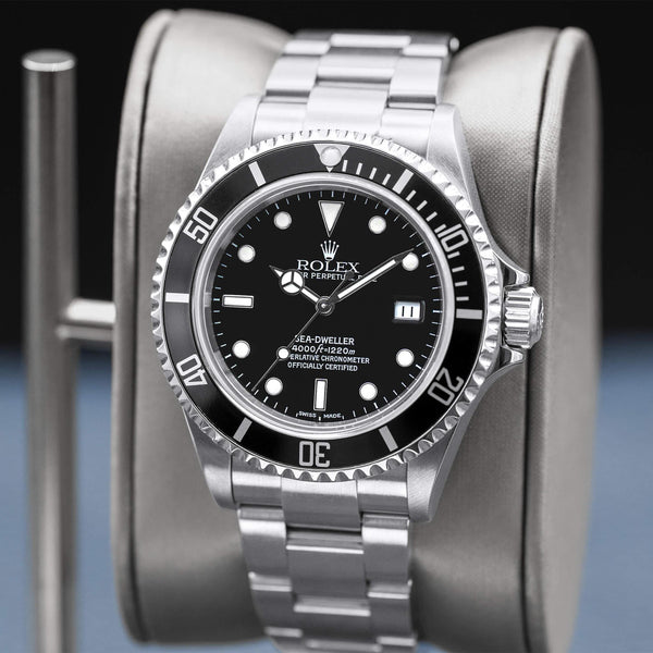 Close-up opposing view of Rolex Sea-Dweller 16600 Black Dial