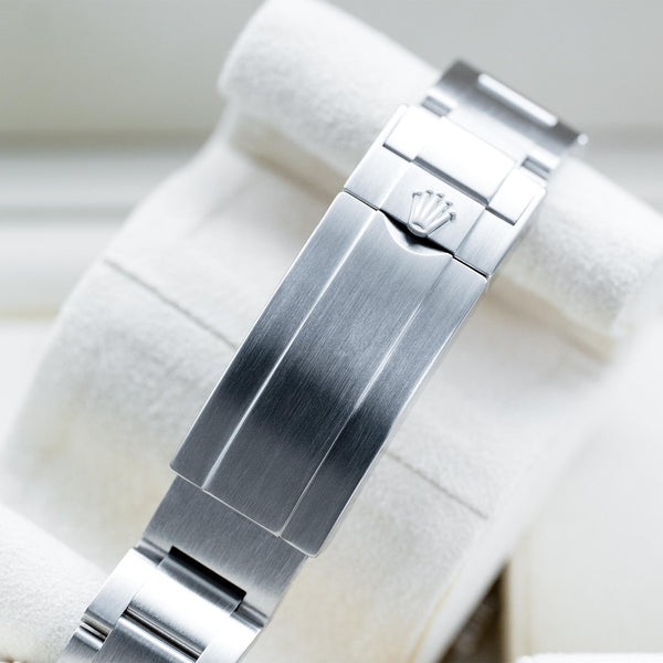 Rolex Sea-Dweller SD4K 116600 strap and buckle detail
