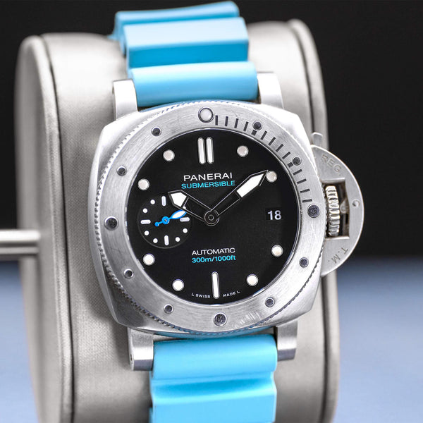 Slight angled view of Panerai Submersible PAM02973 Black Dial