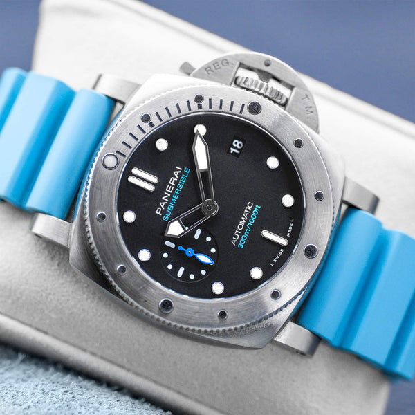 Front view of Panerai Submersible PAM02973 Black Dial