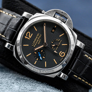 Front view of Panerai Luminor 1950 3 Days GMT PAM01537 Black Dial