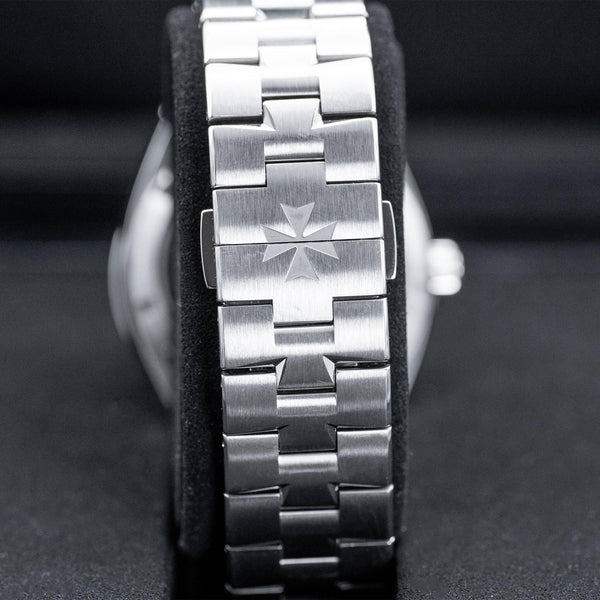 Vacheron Constantin Overseas 4500V Black Dial 41mm 2022 Box & Papers