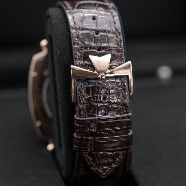Vacheron Constantin Historiques American 1921 Silver Dial 2019 strap and buckle detail
