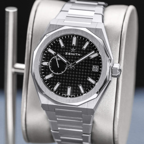 Close-up opposing view of Zenith Defy Skyline Black Dial
