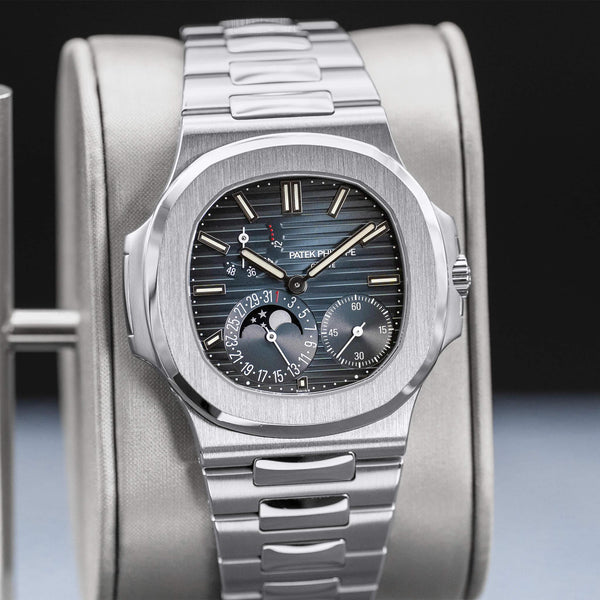 Patek Philippe Nautilus 5712/1A-001 Blue Dial 40mm 2022 Box & Papers