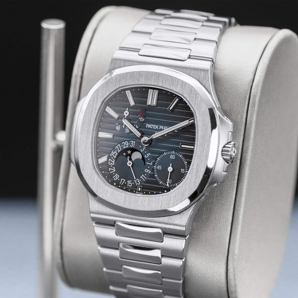 Patek Philippe Nautilus 5712/1A-001 Blue Dial 40mm 2022 Box & Papers