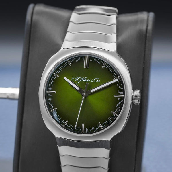 H. Moser & Cie Streamliner Centre Seconds Matrix Green 6201-1200 2022 Box & Pape