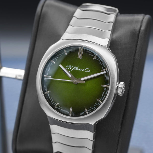 H. Moser & Cie Streamliner Centre Seconds Matrix Green 6201-1200 2022 Box & Pape