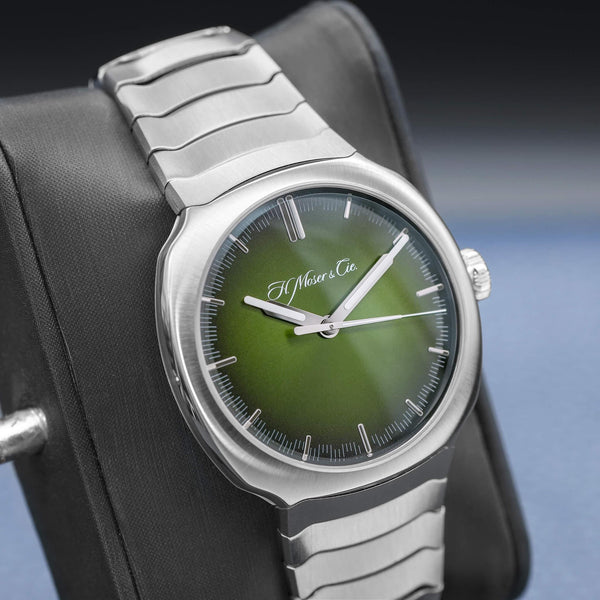 H. Moser & Cie Streamliner Centre Seconds Matrix Green 6201-1200 2022 Box & Pape