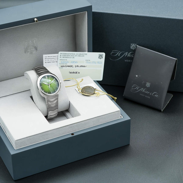 H. Moser & Cie Streamliner Centre Seconds Matrix Green 6201-1200 2022 Box & Pape
