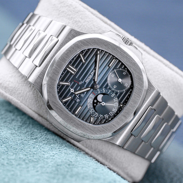Patek Philippe Nautilus 5712/1A-001 Blue Dial 40mm 2022 Box & Papers