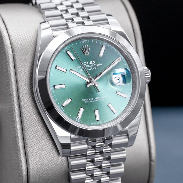 Rolex Datejust 126300 Green Dial Smooth 41mm Box & Papers