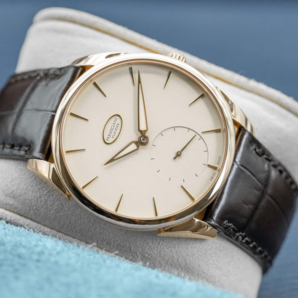 Front view of Parmigiani Fleurier Tonda 1950 Rose Gold White Dial