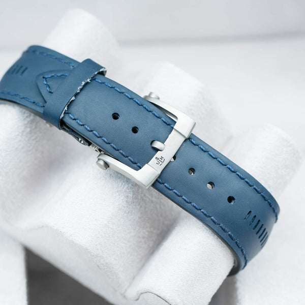 Ulysse Nardin Freak X Titanium Blue Dial strap and buckle detail